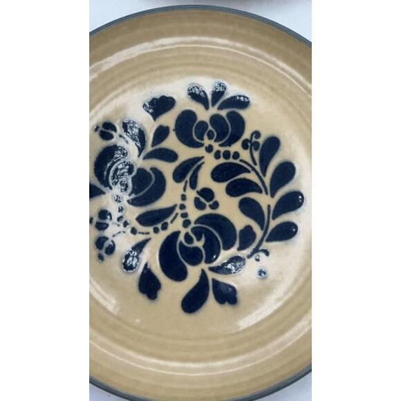 Pfaltzgraff Folk Art 8‑Pc Dinnerware Set Blue Floral Tan USA Stoneware VT - Picture 3 of 11